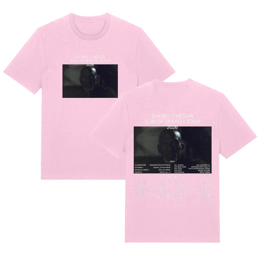 

Daniel Caesar SON OF SPERGY TOUR 2026 T-shirts Hip Hop Tee Fashion Women Men Cotton Clothing Retro Streetwear M рожевий