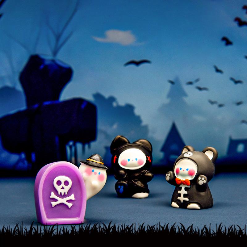 Mini Halloween Ornament Cartoon Pumpkin Ghost Broom Witch Figurine Micro Landscape Car Interior Home Desktop Decoration