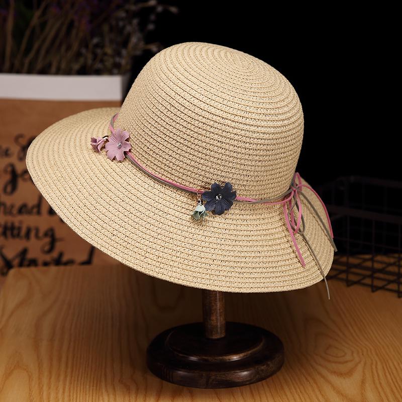 Women's Foldable Summer Beach Hat - Large Brim, Anti-UV, Floral Straw Sun Protection Hat