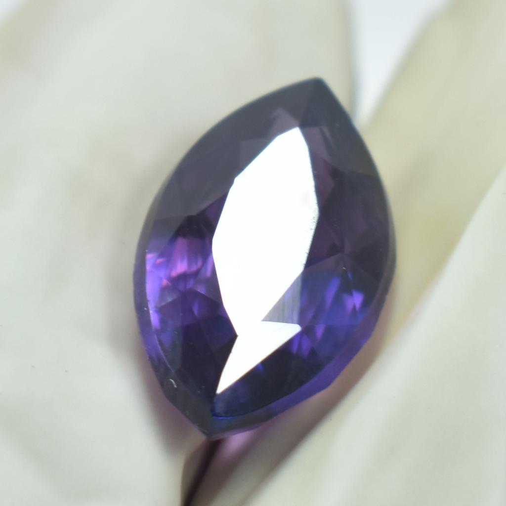 Natural Purple Tanzanite Loose Gemstone 8.54 Ct Marquise Cut for Jewelry Making and Gem Collections