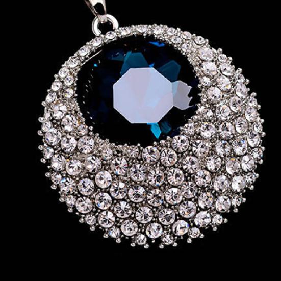 Chain Necklace Rhinestone Inlaid Vintage Long Round Pendant Necklace for Women