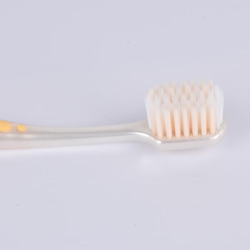 Colgate Wide Soft Cotton Silk Toothbrush Twin Pack