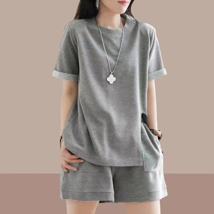 Women's 2 Piece Outfit Short Sleeve T Shirt And Shorts Set Loose Fit Solid Color Casual Summer Tracksuit