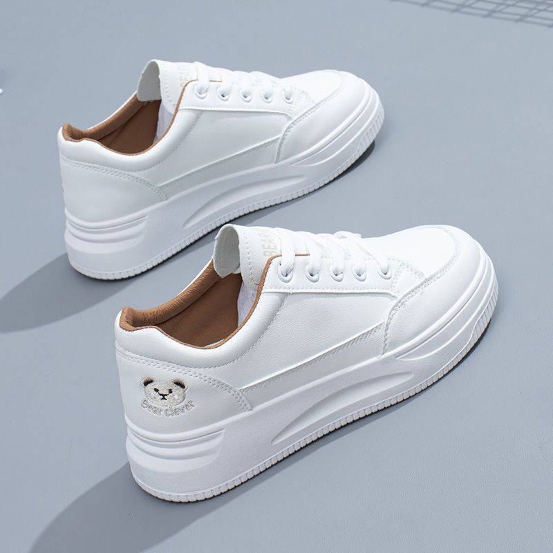 Little white shoes women's shoes 2025 new spring and autumn white shoes versatile popular shoes casual single shoes board shoes summer thin