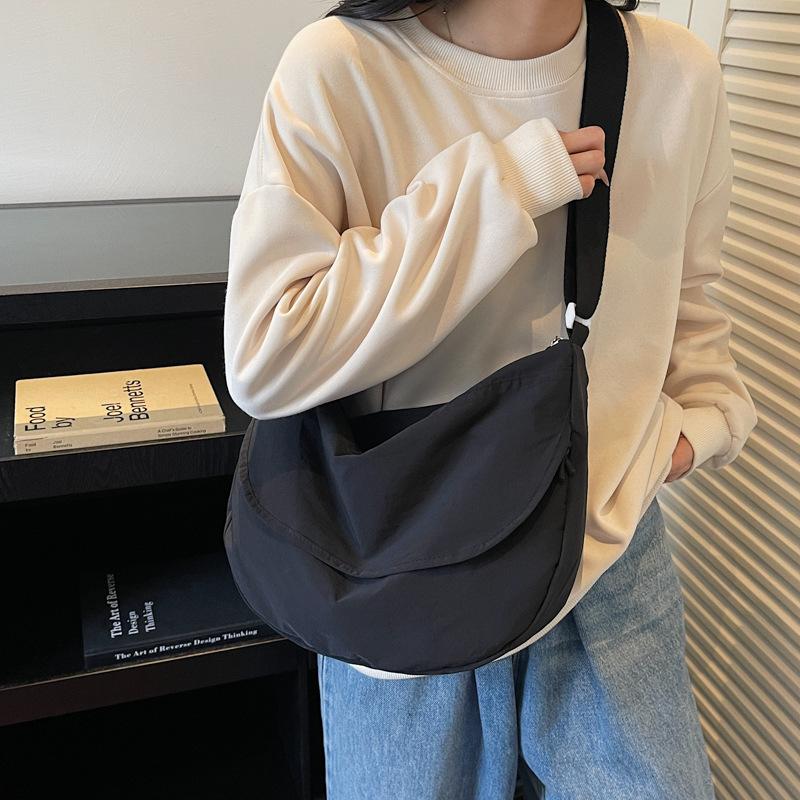 Women's Large-capacity Crossbody Bag Student Light Solid Shoulder Bag