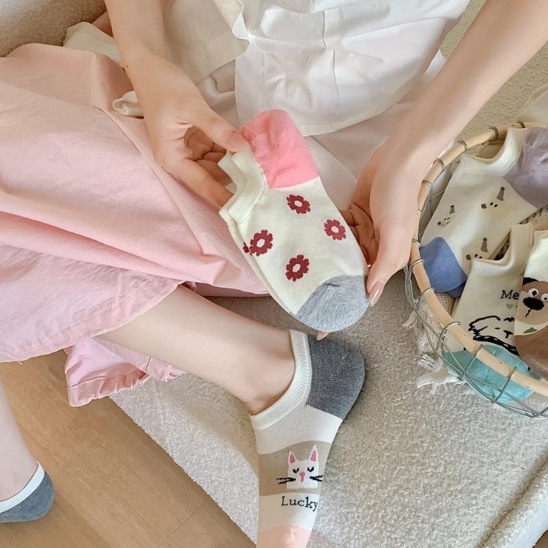 Ladies Spring and Summer New Silicone Non Slip Cartoon Cotton Breathable Heel Invisible Socks