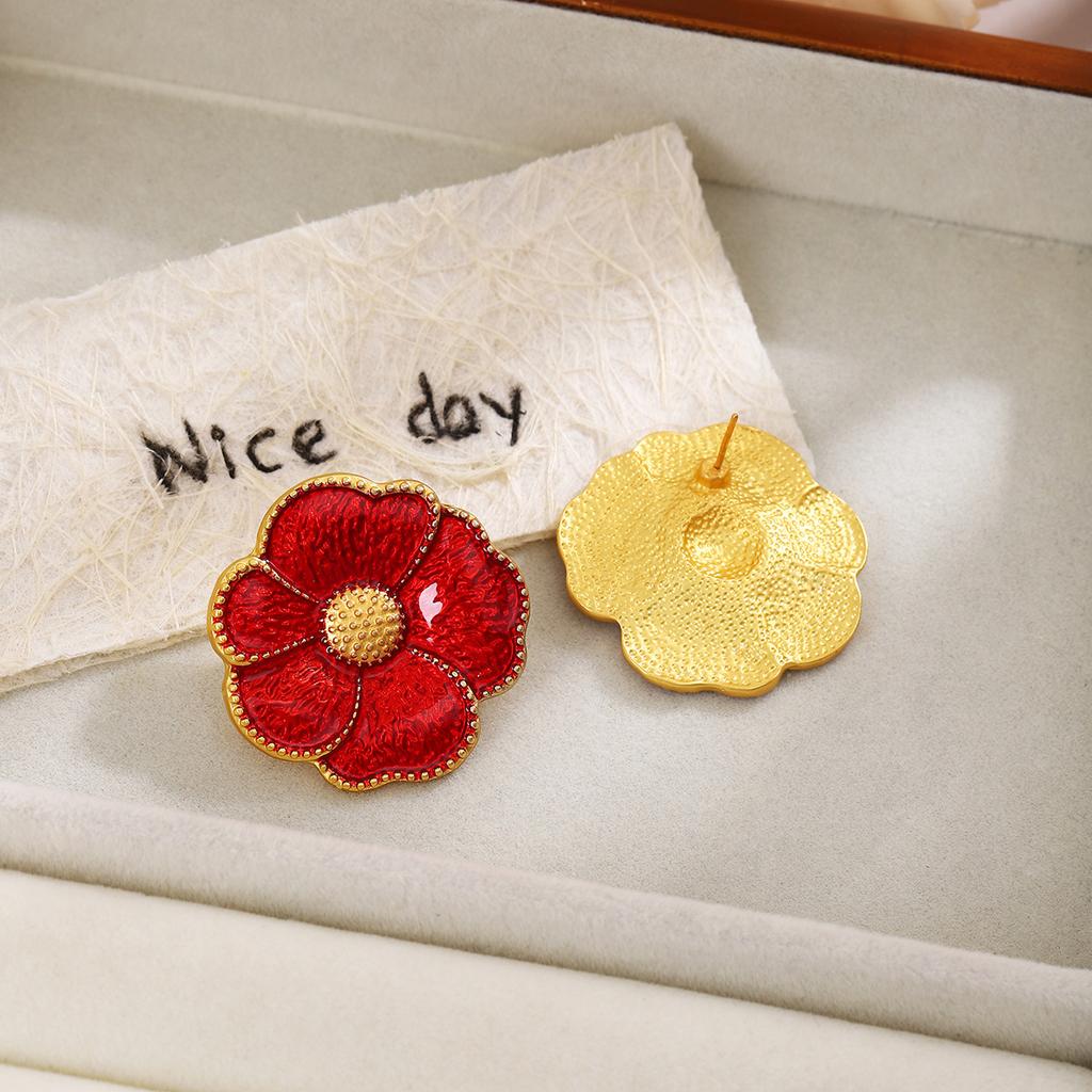 Retro Niche Temperament High-End Floral Stud Earrings Women'S Antique Style Personality Light Luxury Earrings
