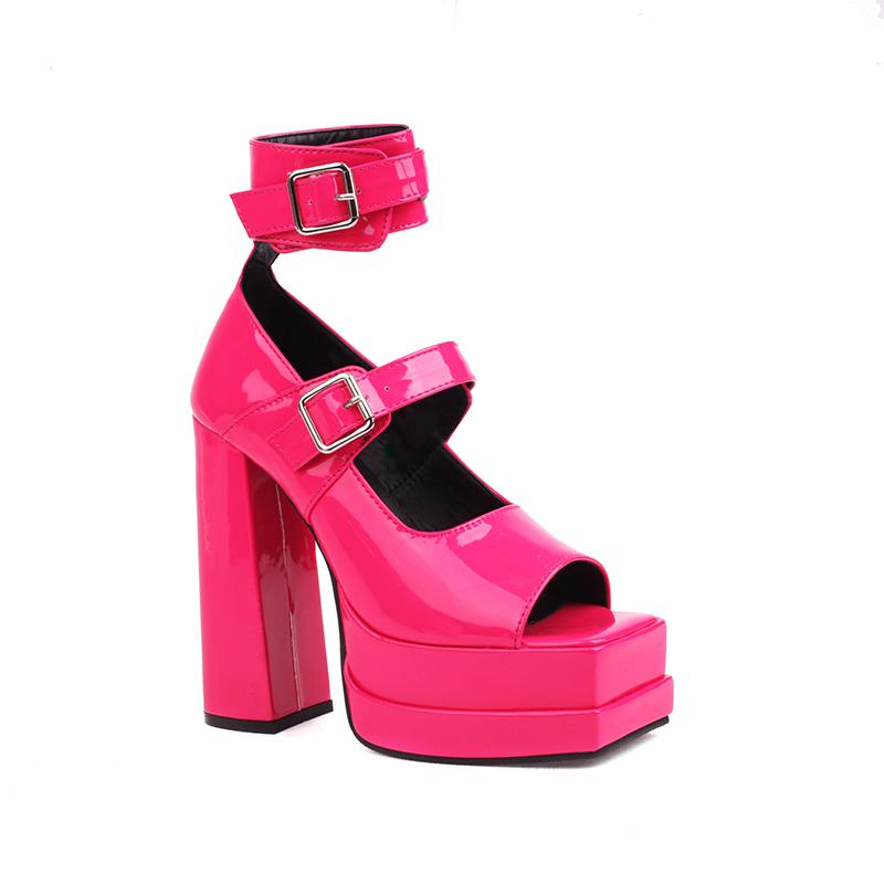 

Plus Size Double-Layer Platform Ultra-High Thick Heel Open-Toe Sandals Double-Row Metal Belt Buckle Shiny Patent Leather Sandals 34