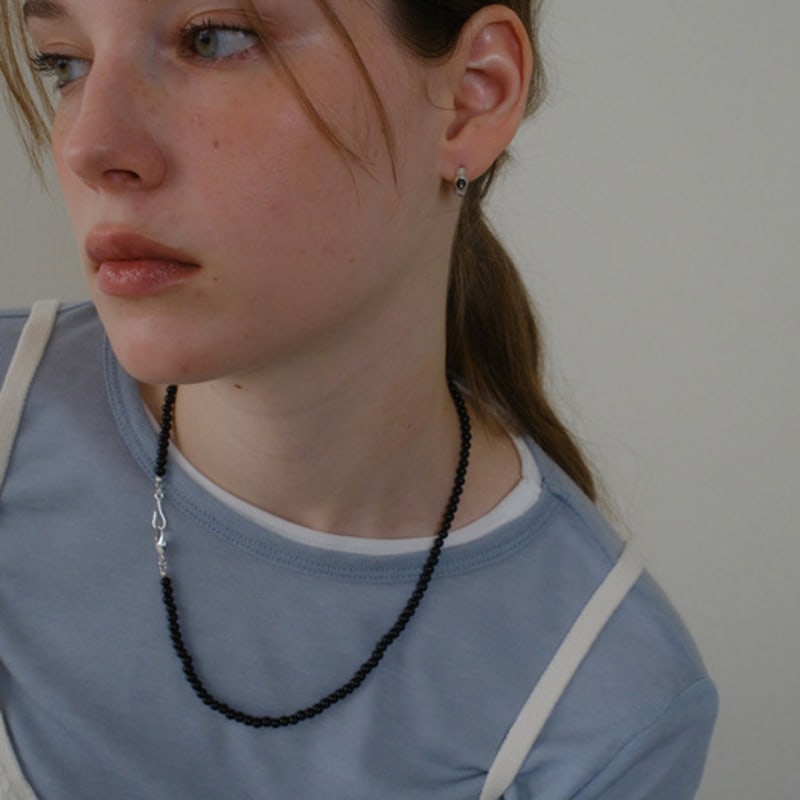 Reve Pebble Onyx Necklace