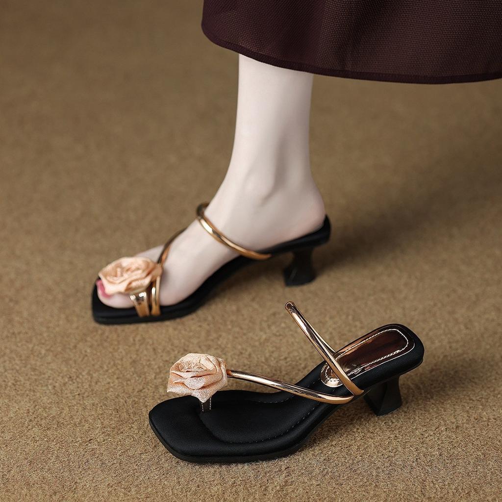 Light luxury huge good-looking beautiful woman cool slippers wear 2025 summer with skirts not tired feet French high heels