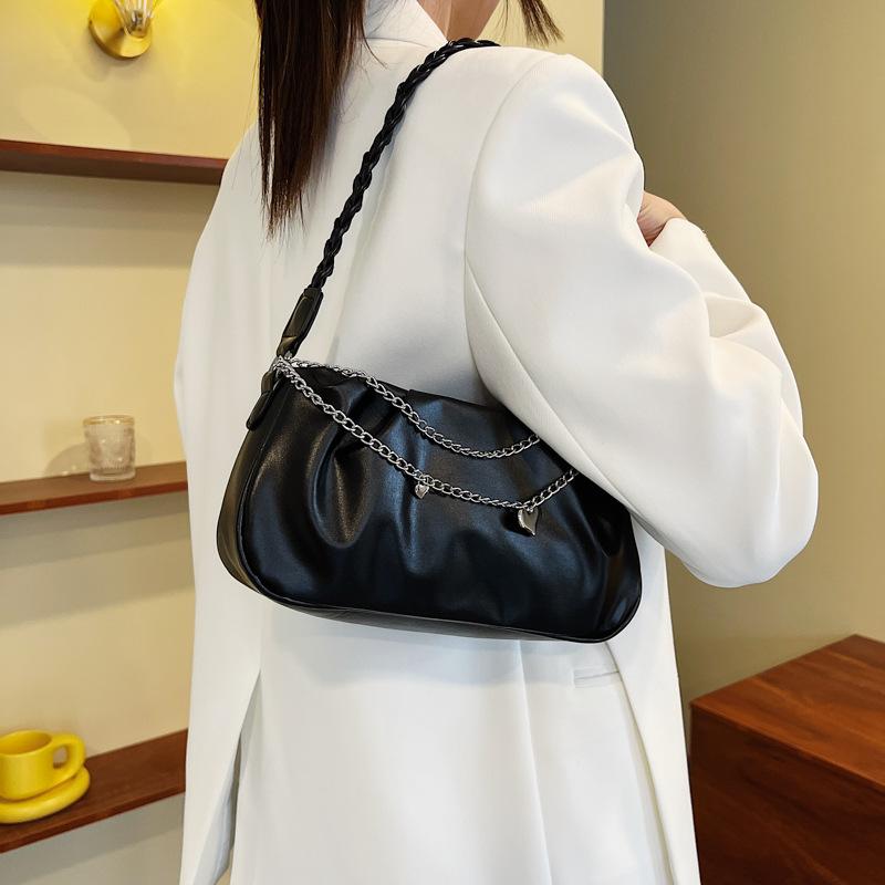 This year's popular 2025 spring new fashion simple shoulder bag casual trend underarm bag niche handbag women