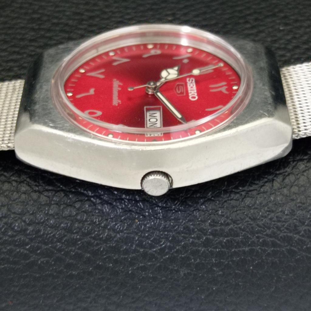 AUTOMATIC VINTAGE SEIKO 5 JAPAN 6309A MENS ARABIC RED COLOR DIAL WATCH A701213-5 R206a-a701213