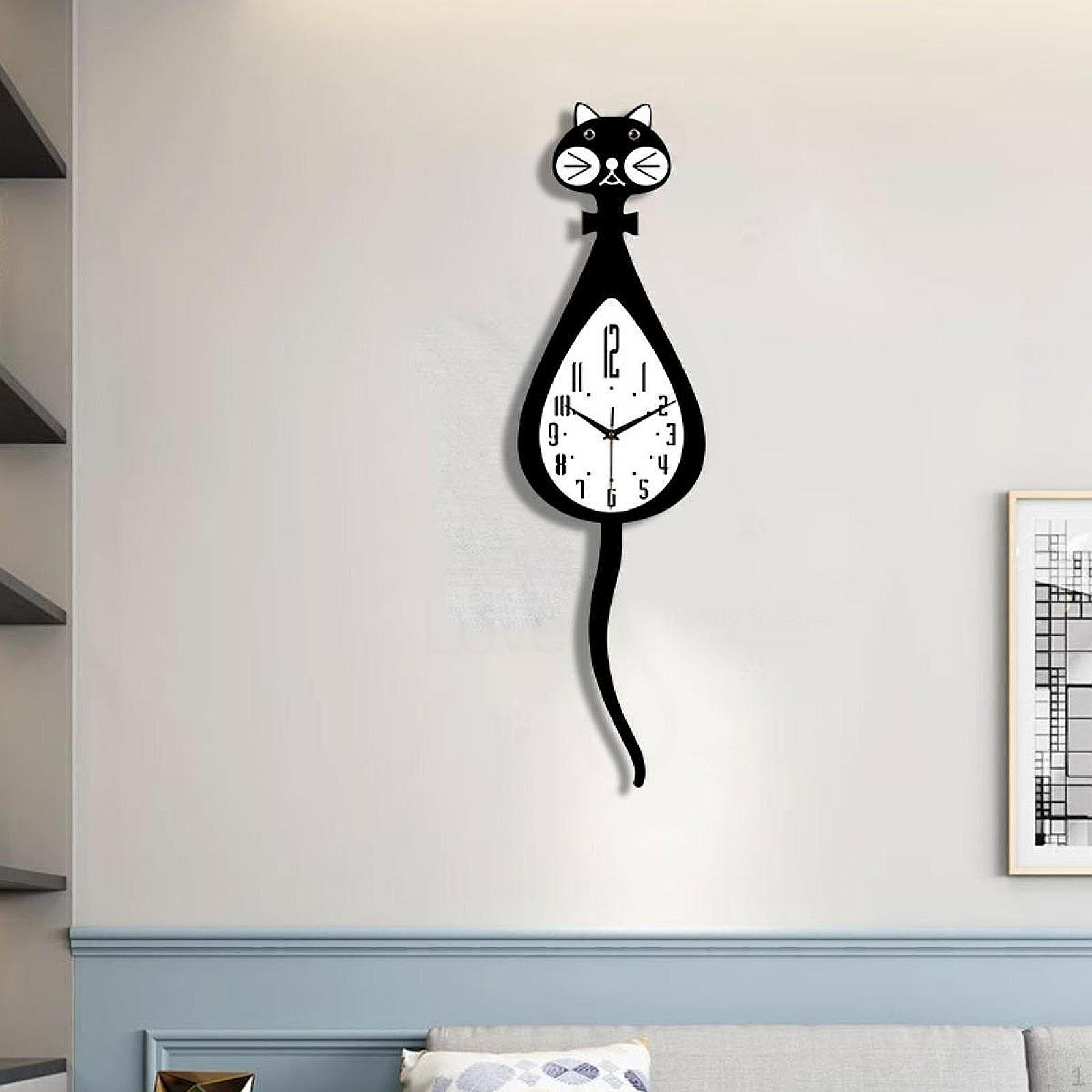 

Clock with Pendulum for Home And Office Decor Straight Tail
