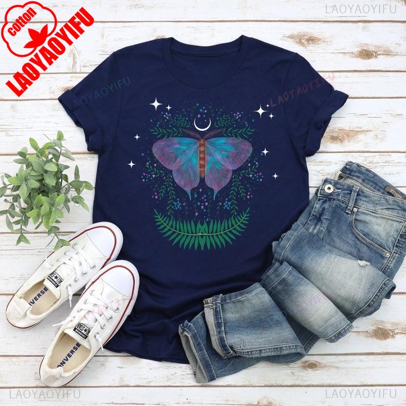 New Style Crescent Moon Celestial Botanical Cottagecore Goblincore Clothing Witchy Moth T Shirt Crewneck High Quality Cotton