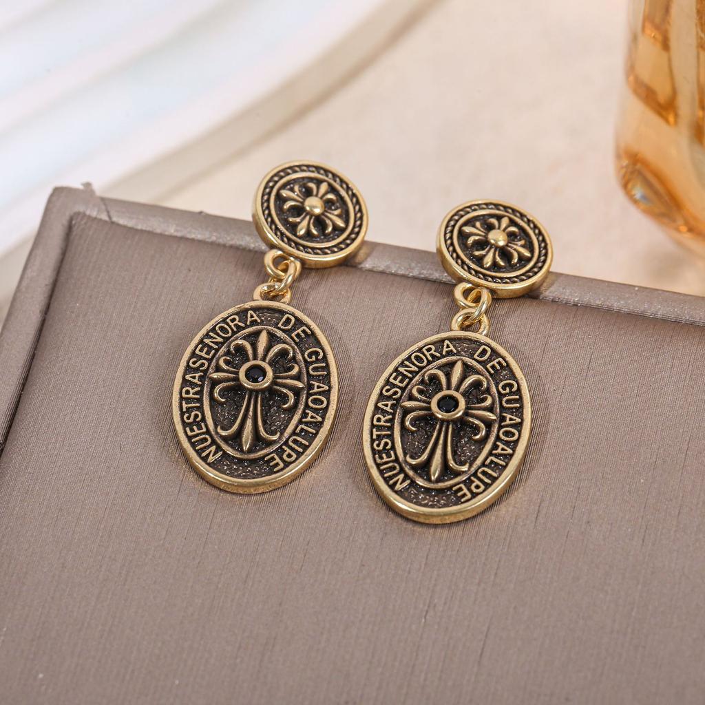 Mote øredobber for kvinners smykker