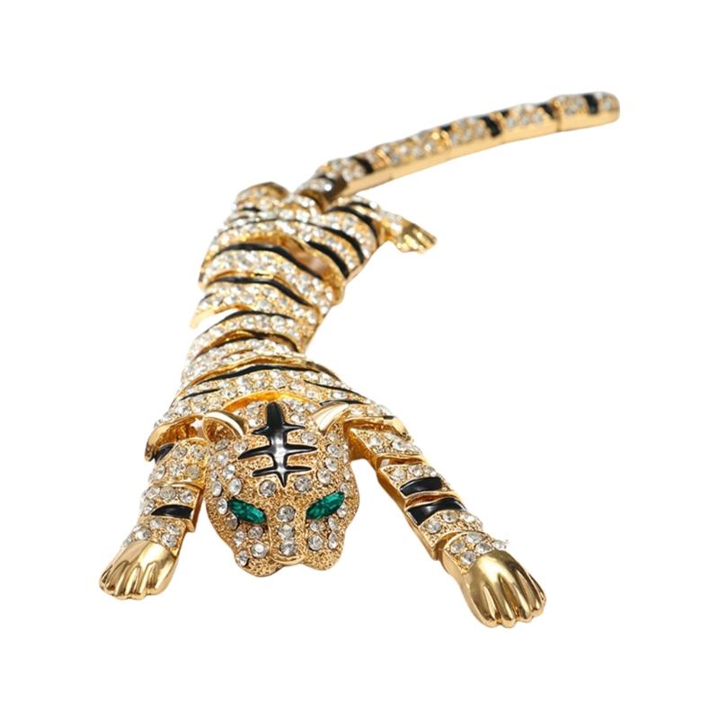 

Vintage Rhinestones Tigers Brooch Elegant Rhinestones Tigers Brooch Accessory for Making a Statement at Any Event золотий