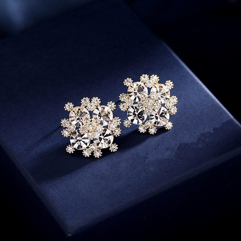 Winter Christmas Snowflake Earrings for Women Shining Red Crystal Flower Stud Earring Statement Xmas Gifts Luxury Jewelry