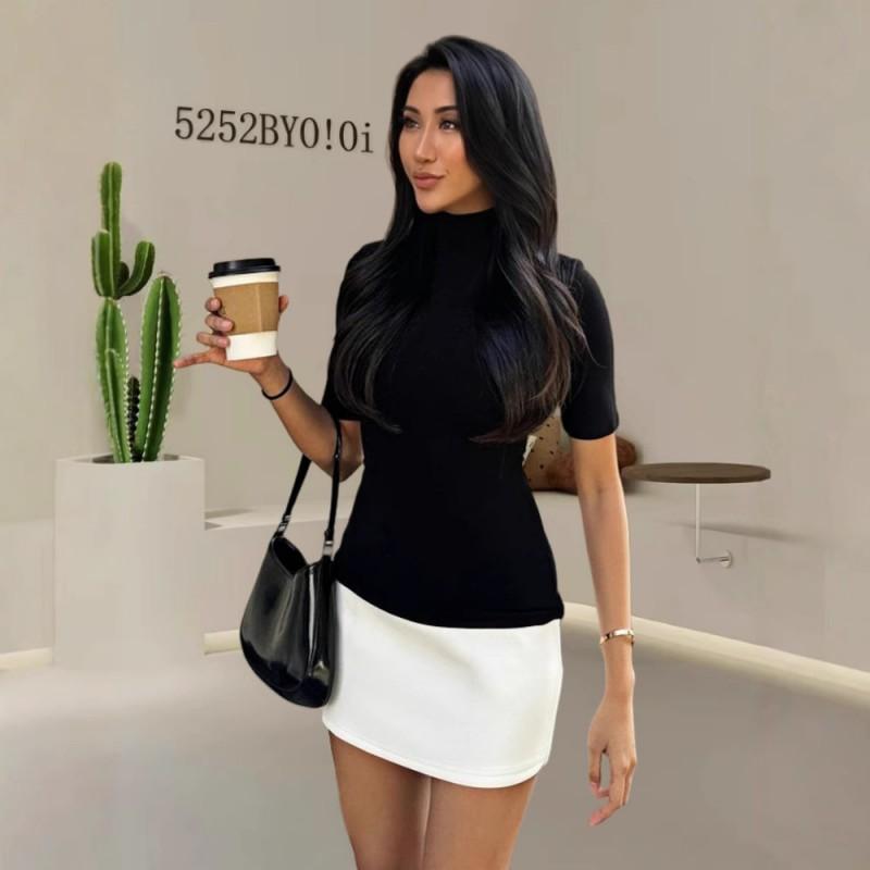 Vestito Corto aderente da Donna con Splicing a Colori a Contrasto e Mezzo Dolcevita Stile Street