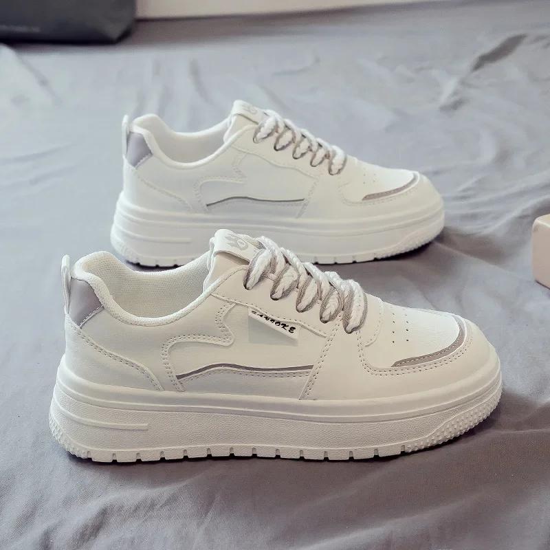 Spring and Autumn New White Shoes for Students Breathable and Versatile Sports and Leisure Dad's Shoes Soft soled Board Shoes