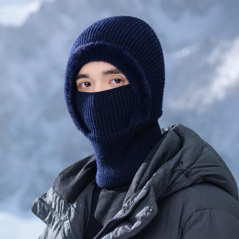 Autumn and winter hats, men's and women's wool hats, scarves, integrated outdoor windproof riding hats, ear protectors, and warm knitted hats.