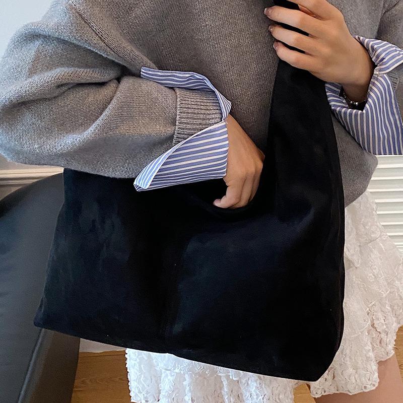 Large capacity commuter bag women's autumn new fashion retro shoulder bag casual underarm matte tote bag