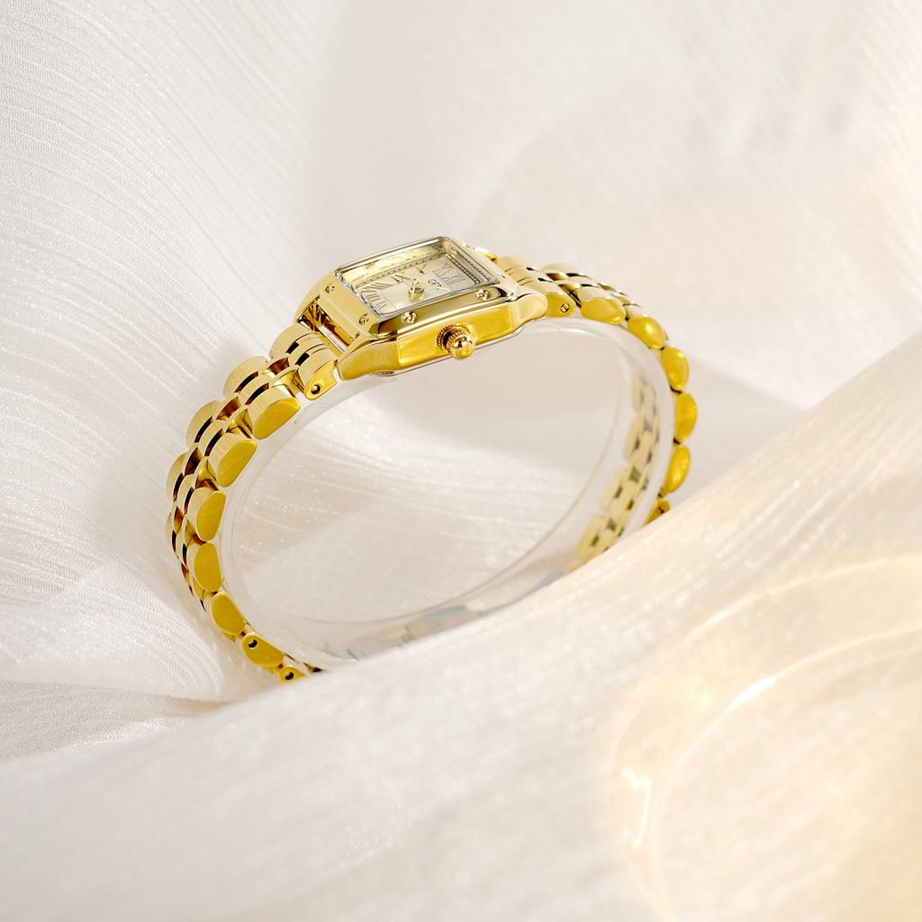 Exquisite kleine quadratische Platte, leichter Luxus, hochwertiges Stahlband Damenarmbanduhr, Nischen-High-End, vielseitige Damen-Quarzuhr