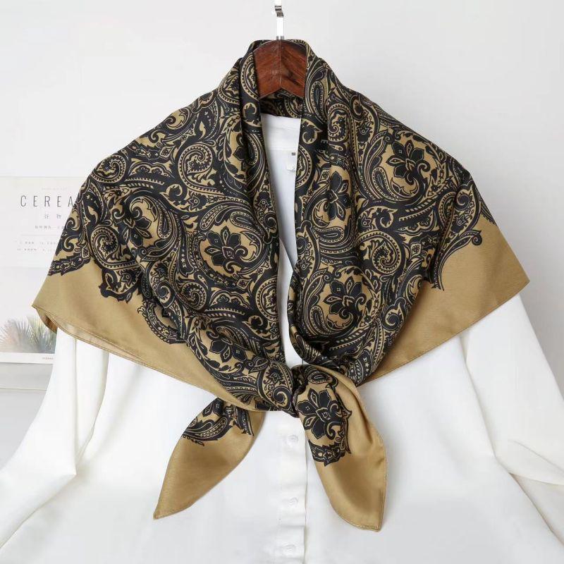 Black and White Animal Print Faux Silk Twill Scarf - 90x90CM Autumn/Winter Shawl for Women