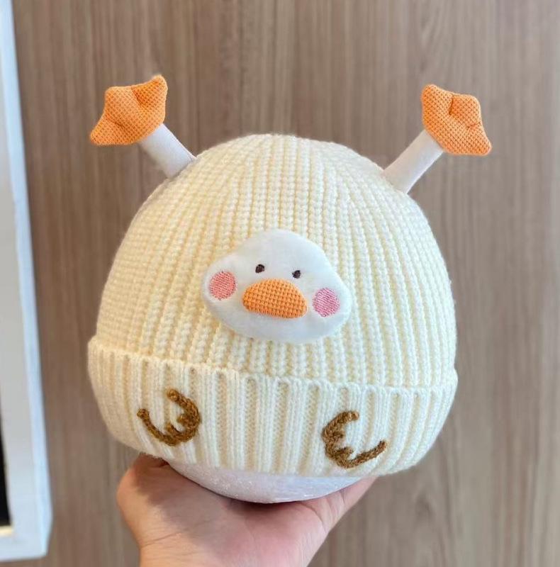 Warm Knit Duck Beanie for Boys & Girls - Windproof Wool Hat, Autumn/Winter