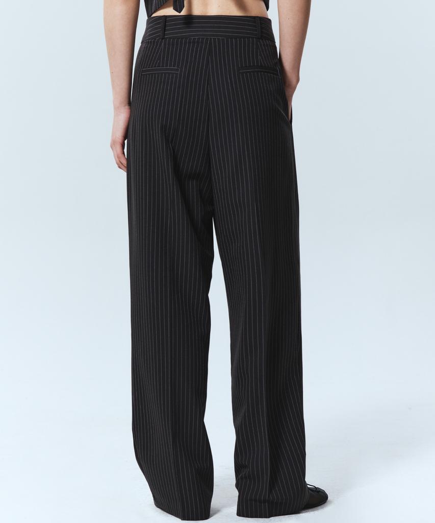 Nigaennikol Tailored Stripe Pintuck Slacks_Black