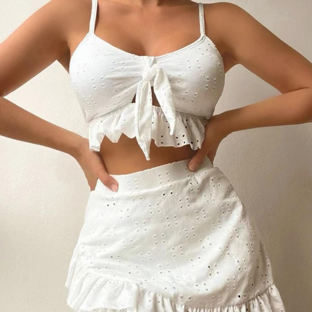 Maillot de bain trois pièces pour femme Couleur unie Volant Lacets Taille haute Bikini sexy Maillot de bain deux pièces Vêtements de plage