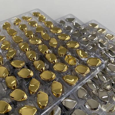 10 sztuk/partia Gładkie metalowe guziki 15mm Piękne platerowanie Metalowe nieregularne guziki trzonkowe Akcesoria odzieżowe