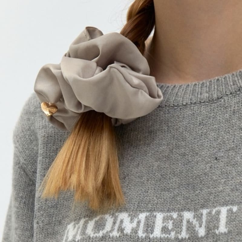 DEPOUND Heart Charm Scrunchie - Taupe