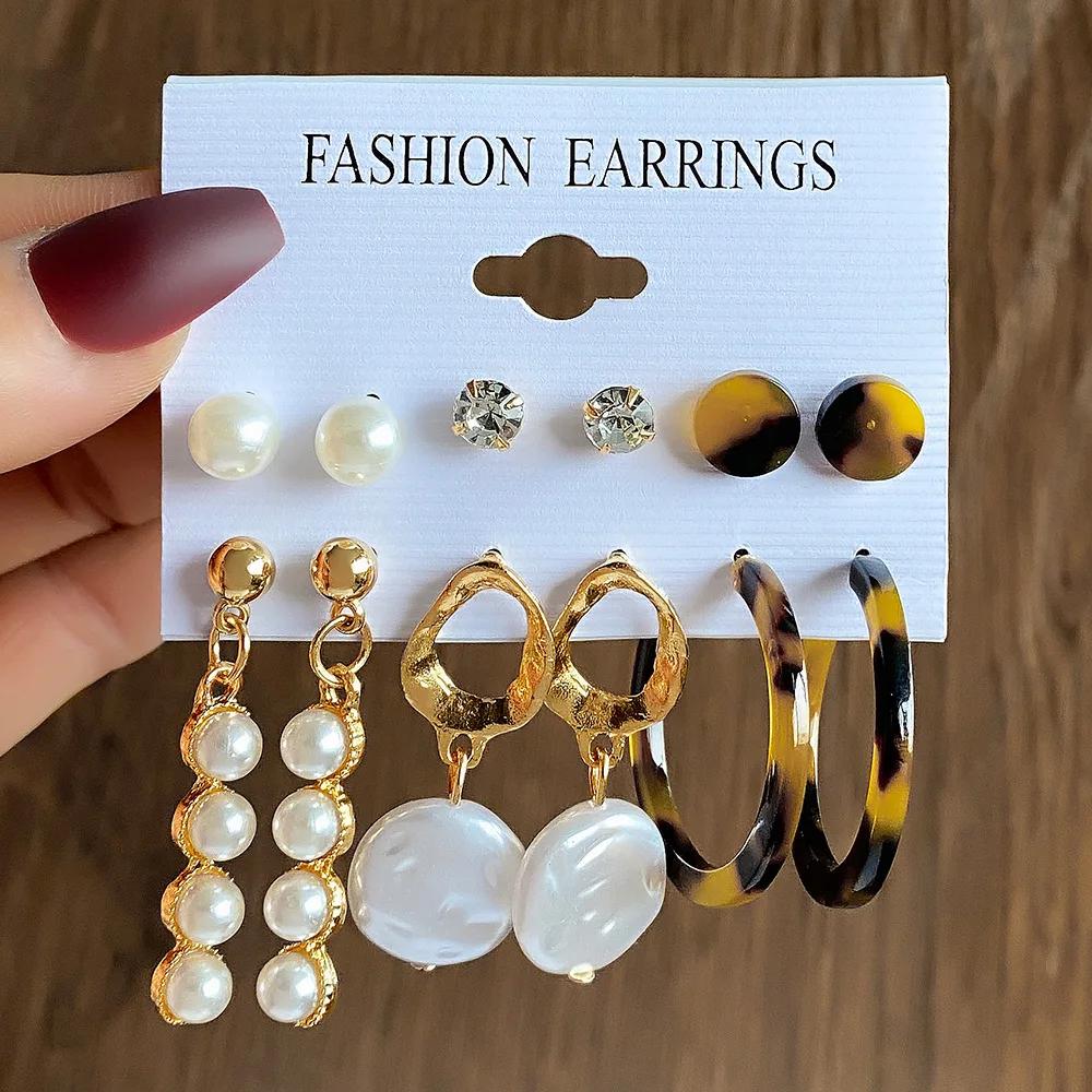6Pairs Boho Big Circle Hoop Earring Set for Women, Gold Color Bohemia Vintage Pearl Earring Jewelry Gifts