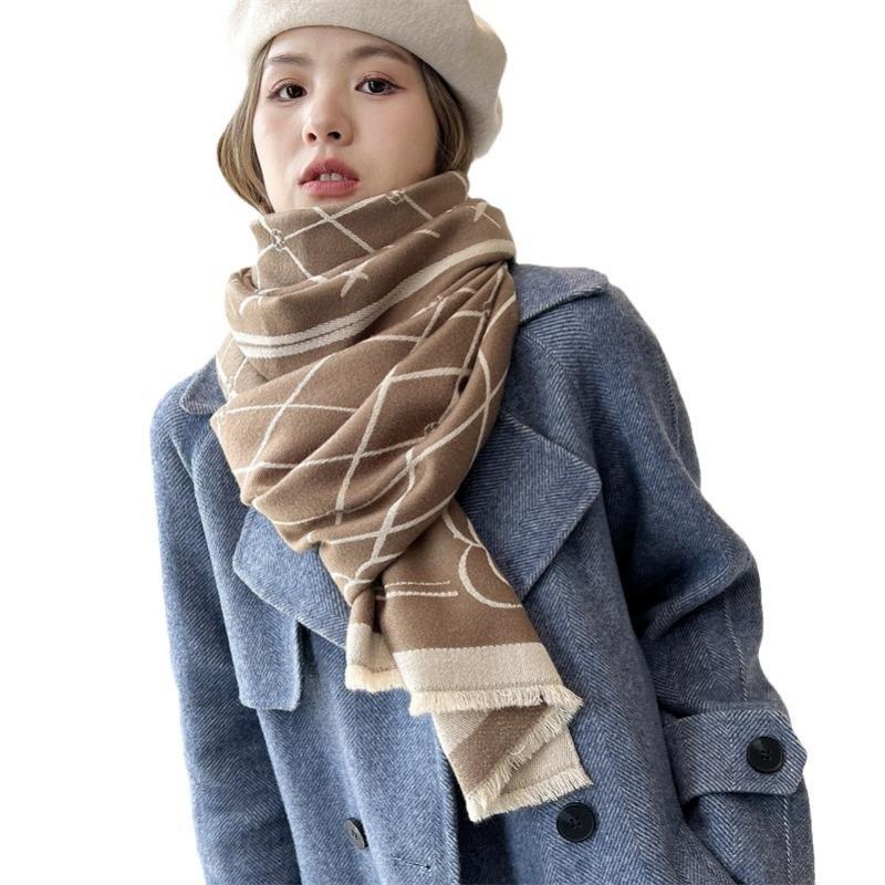 Winter camellia oblique plaid core-spun yarn jacquard scarf women's versatile cashmere shawl thickened warm and cold-proof scarf