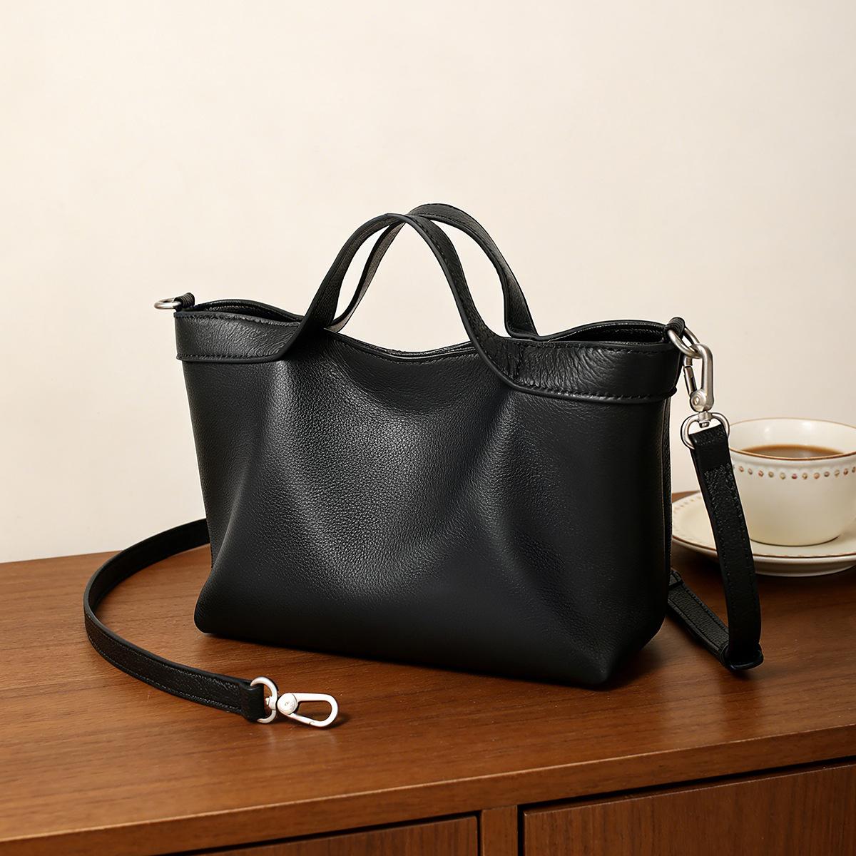 

Large Capacity Women s Tote Bag New Genuine Leather Women s Bag Ladies Shoulder Bag Light Luxury Commuter Crossbody Bag чорний