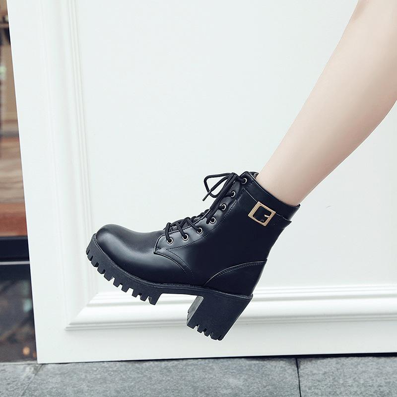 

Женские ботинки мартин в британском стиле 2025 новые осенне-зимние одинарные ботинки корейская версия модные на толстом каблуке платформе женские ботинки на высоком каблуке короткие 40 чёрный