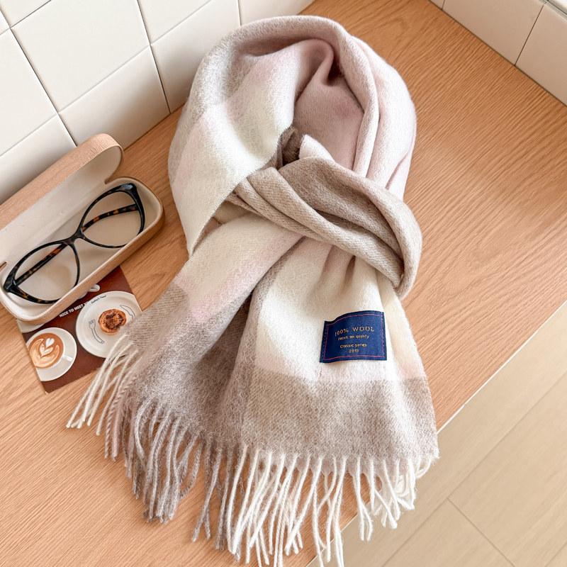 111% pure blue-gray plaid scarf for men and women, winter knitted to keep warm, high-end temperament plaid scarf