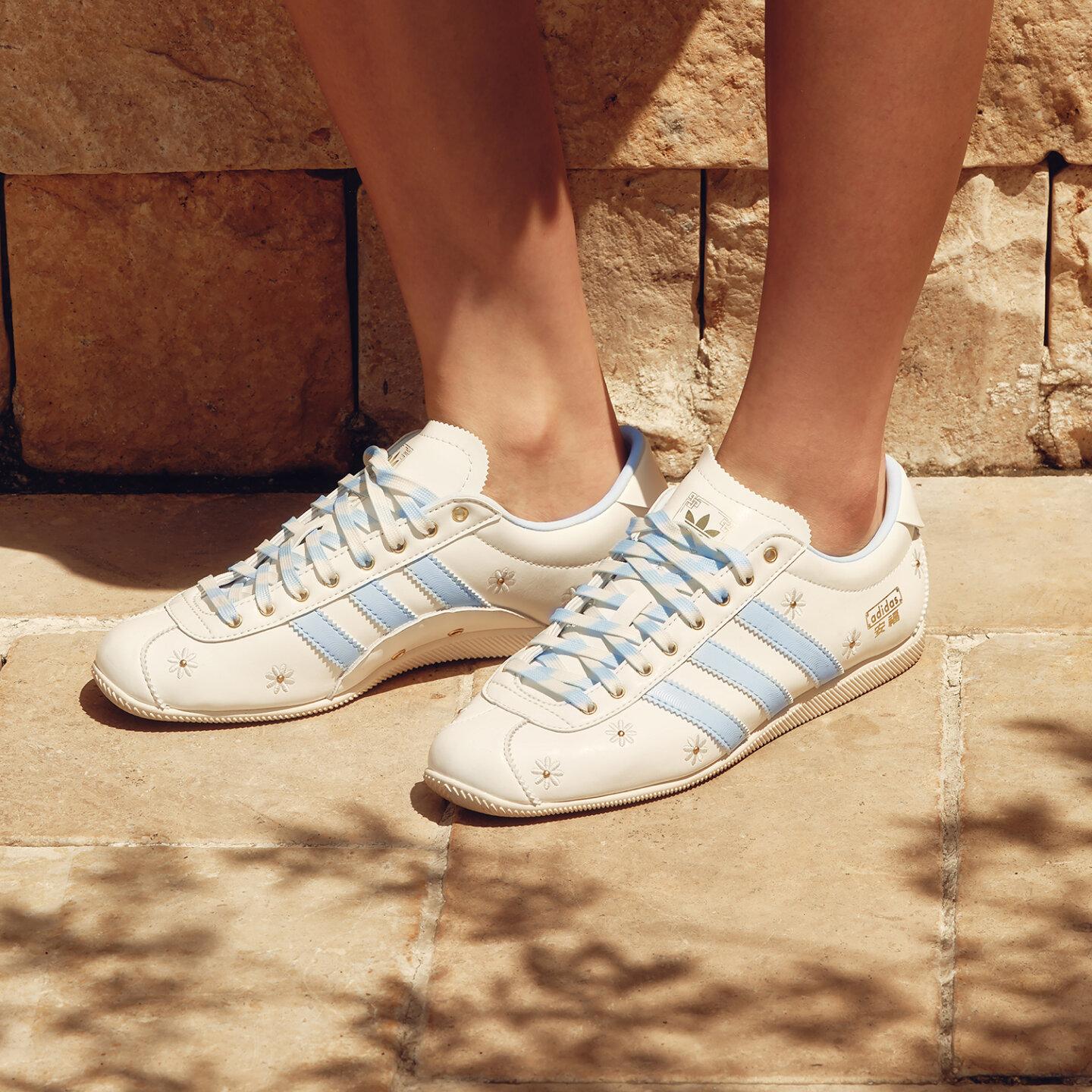 Adidas Originals ANFU German Army Trainers Women s Low Top White Blue 38.5