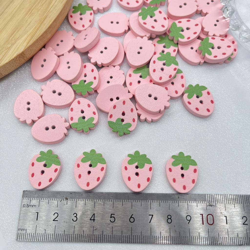 10/50Pcs Sewing Strawberry Wooden Button Supplies Sew On Pink Red Colored Wooden Clothing Decoration Handmade Scrapbook Boutons