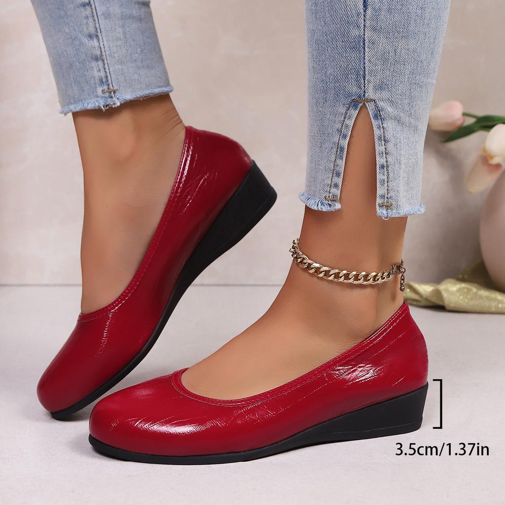 Fashion Women Fashion Light Weight Wedge Heel Comfort Spring Autumn Shoes Casual Sweet Black Leather Soft Bottom Flat Shoes