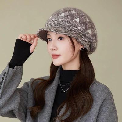 Women's Plush Beret Hat - Windproof Cold-Resistant Winter Beanie for Outdoor Skiing, Sports & Casual Wear Winter Hat