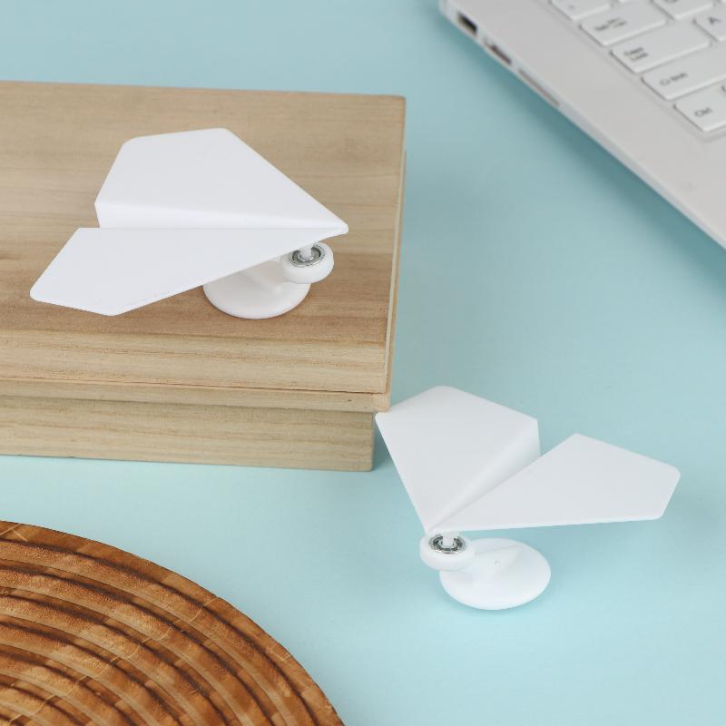 1/2/5Pcs Car Paper Airplane Ornaments, Creative In-Car Inertia Following The Aircraft-Shaped Center Console Decoration Toys