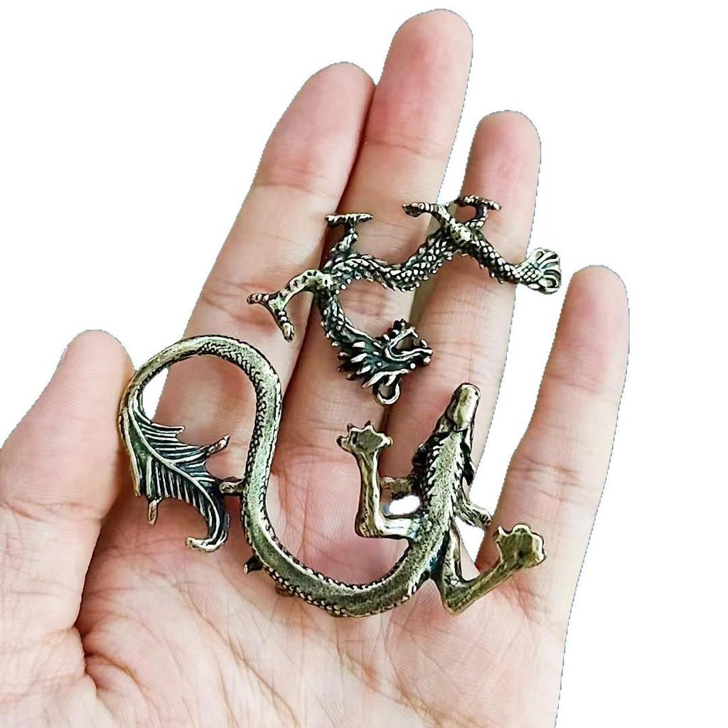 Metal 3D Zodiac Figurines & Keychain Pendants