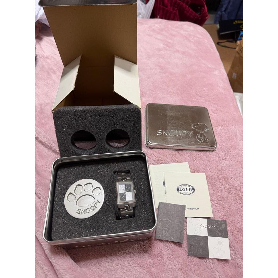 Used RareFOSSIL SNOOPY Limited Edition Watch 600/2500th