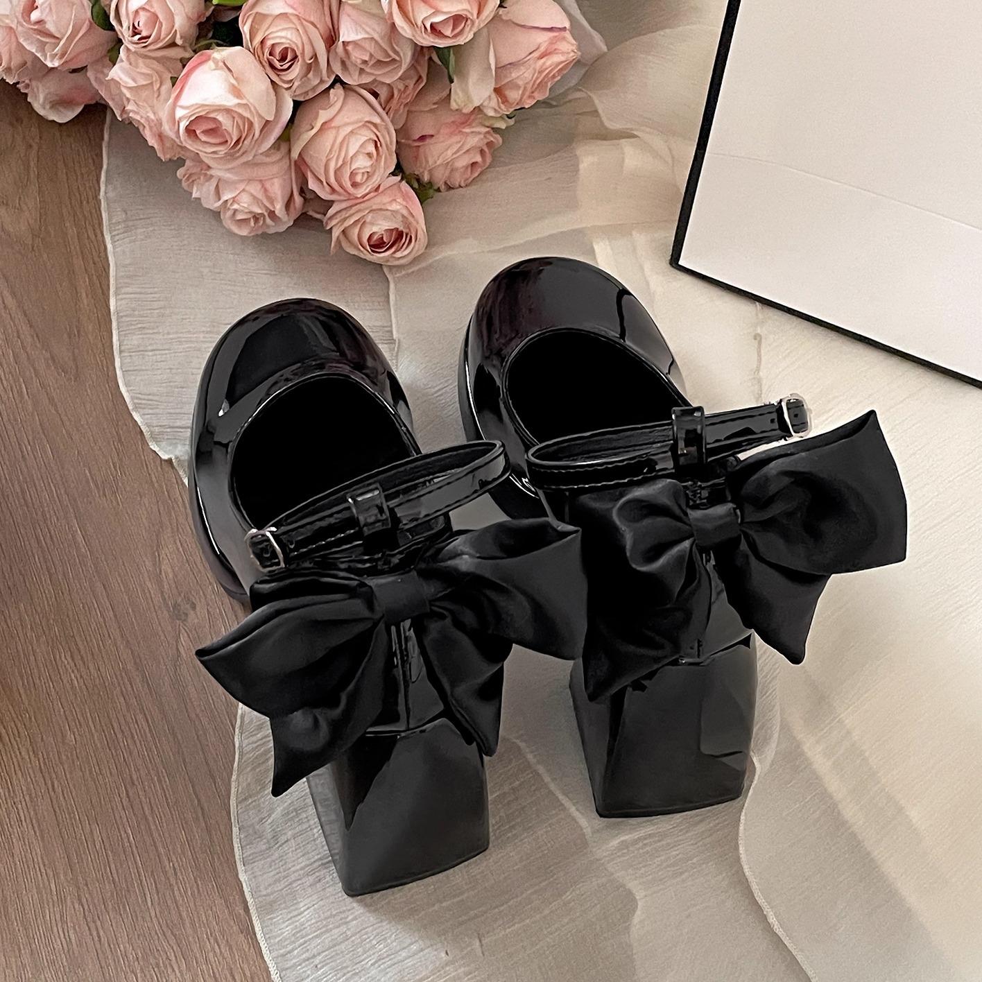 

White French small thick heel high heels women s summer 2025 new with skirt retro light mouth Mary Jane single shoes 35