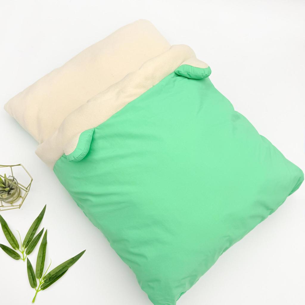 Four Seasons Semi-enclosed Cat Bed: Thickened, Universal Nest for Autumn/Winter