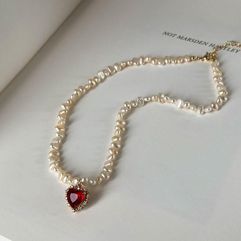 Collana Pendente da Donna Romantico Cuore Rosso d'Amore Cristallo Lucido Perla d'Acqua Dolce Naturale Irregolare Placcata Oro 14K Regali