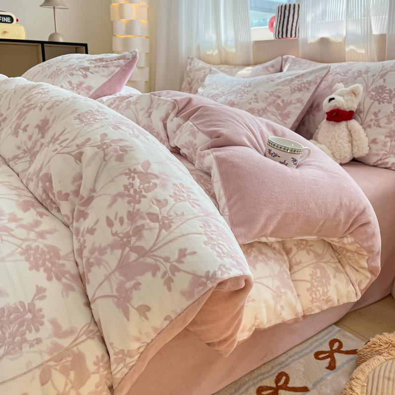 Class A Maternal And Infant Grade Thickened Warm Milk Fleece Four-Piece Set Coral Fleece Carved Fleece Quilt Cover Fleece Bed Sheet Mattress 3