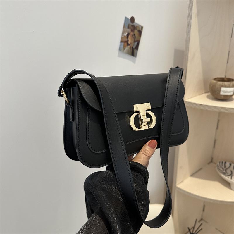 French Retro Fashion Underarm Bag Women's New Spring and Summer Commuting Casual Small Square Bag Fashionable Crossbody Bag Women