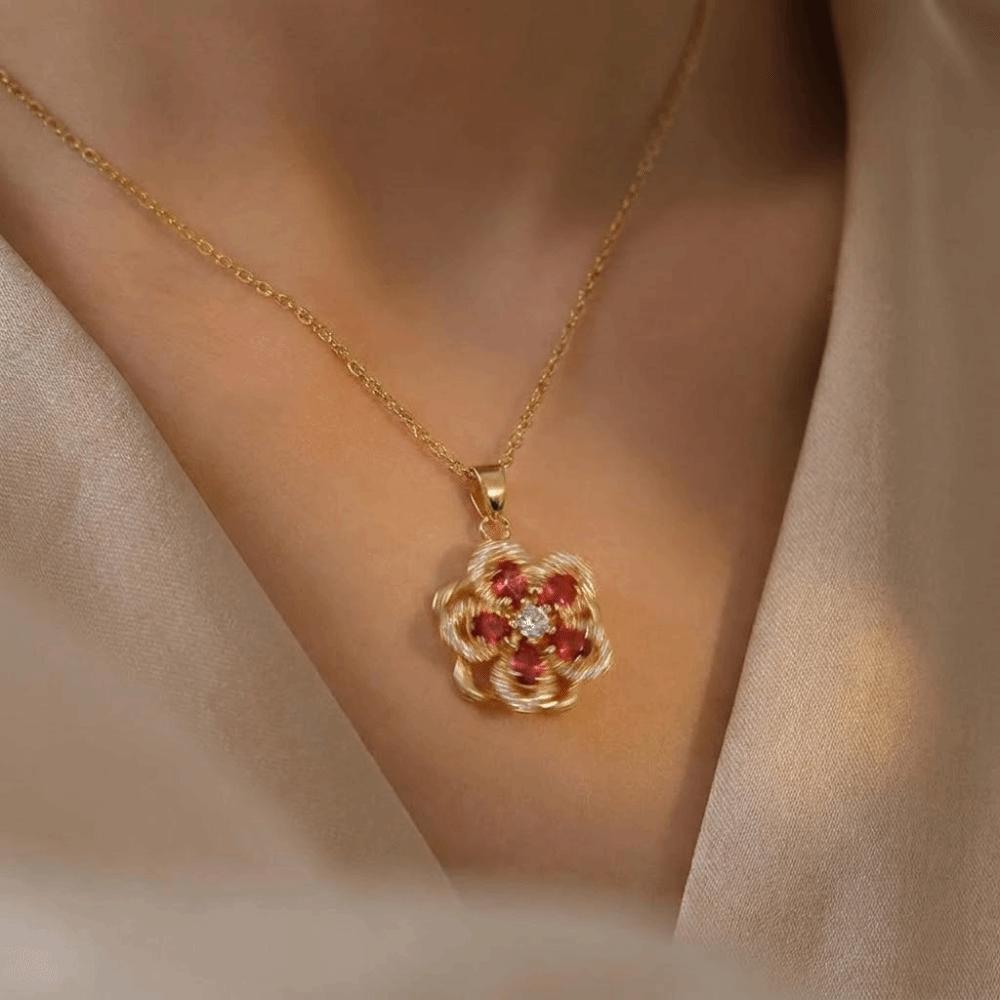 Sweet Zircon Pendant Necklace Shiny Petal Gold Necklace Gifts Rotatable Flowers Choker For Women